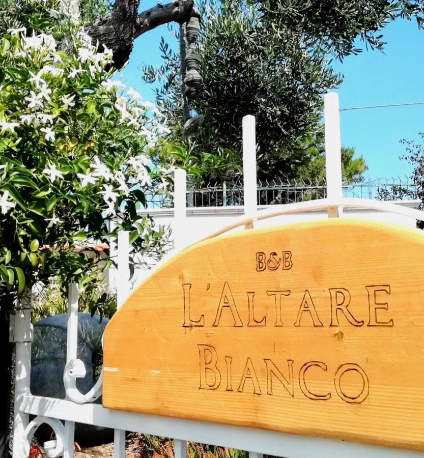 B&B L'Altare Bianco Vieste Bagian luar foto