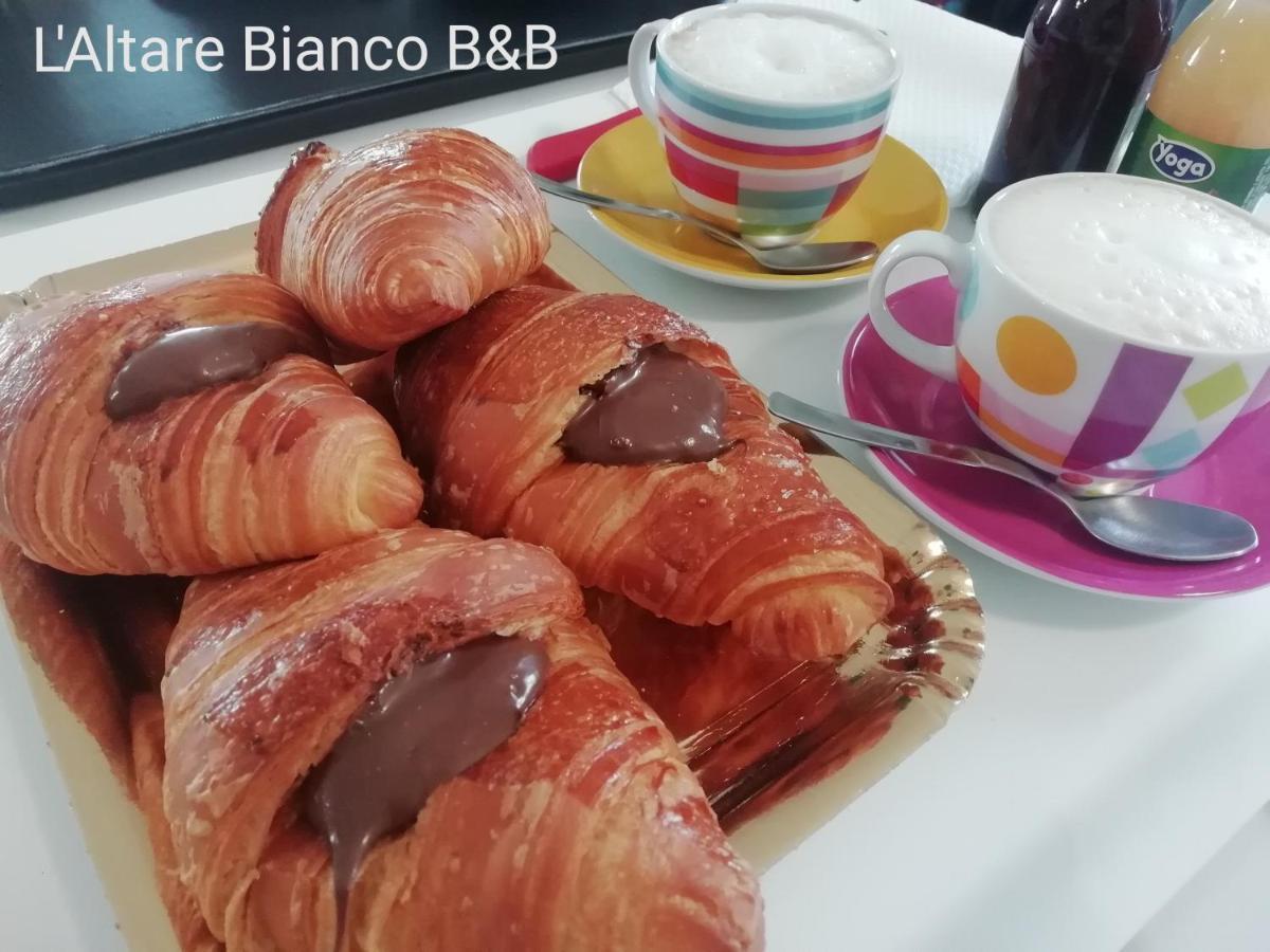 B&B L'Altare Bianco Vieste Bagian luar foto