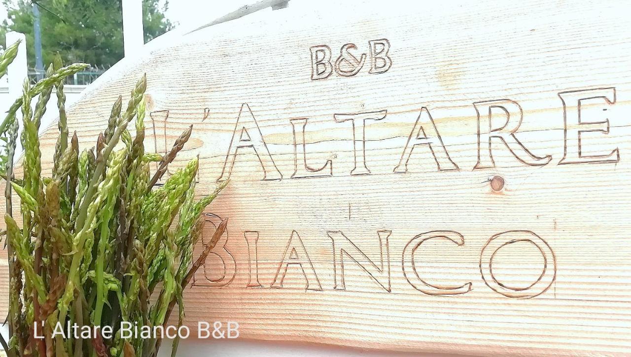 B&B L'Altare Bianco Vieste Bagian luar foto