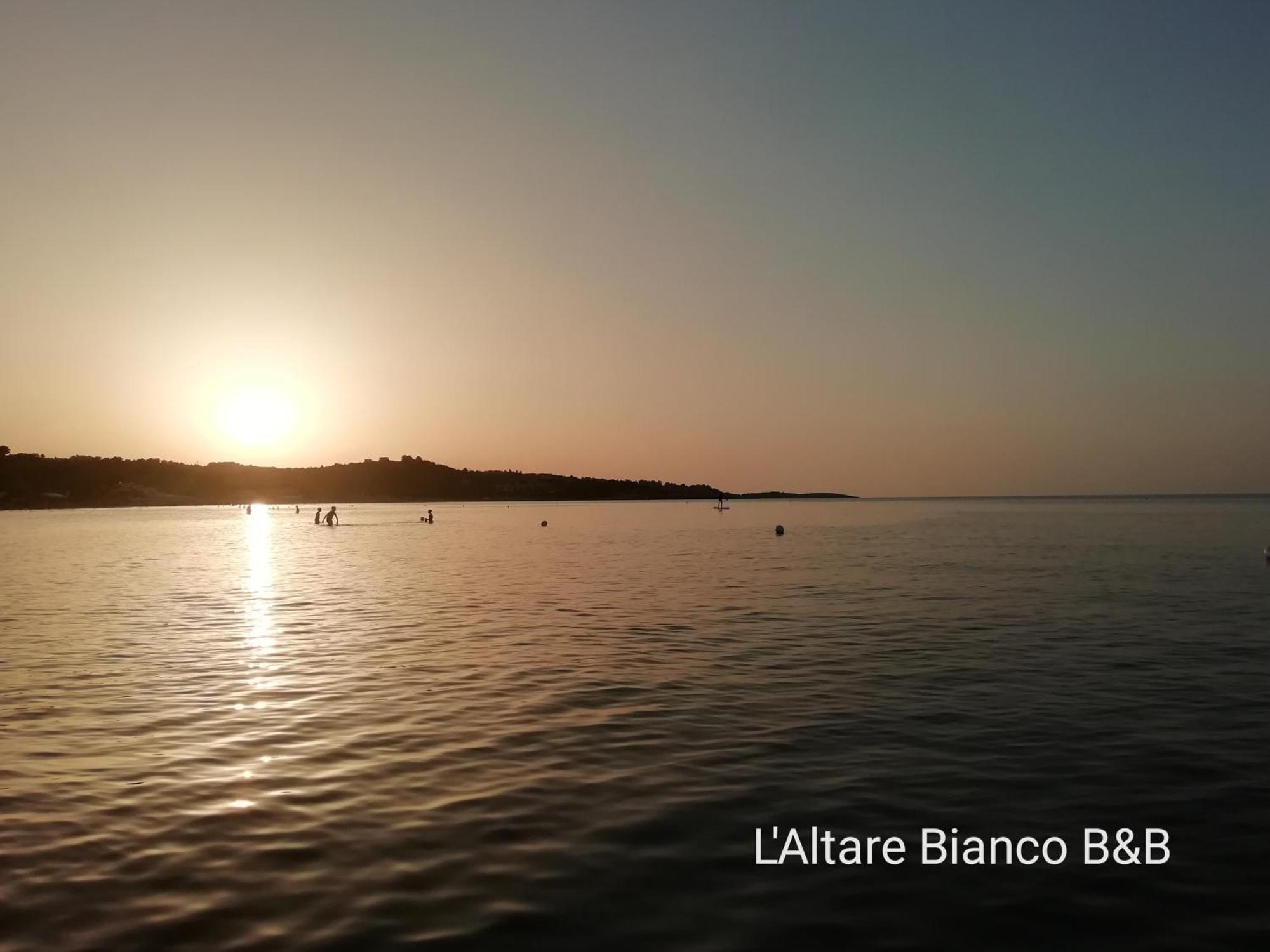 B&B L'Altare Bianco Vieste Bagian luar foto